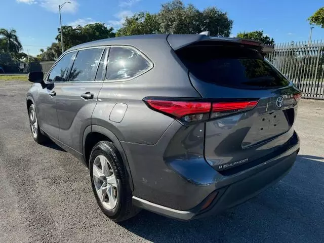 2021 Toyota Highlander L