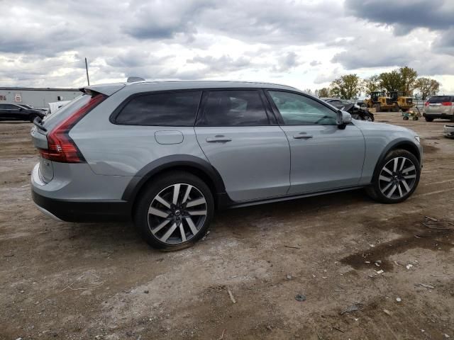 2024 Volvo V90 Cross Country Plus