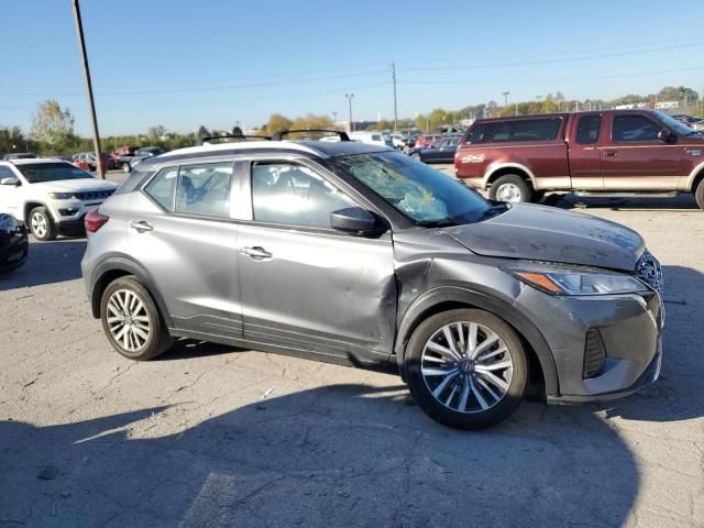 2023 Nissan Kicks SV