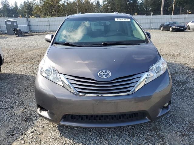 2015 Toyota Sienna XLE