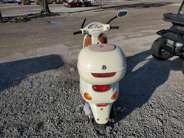 2004 Vespa C161C