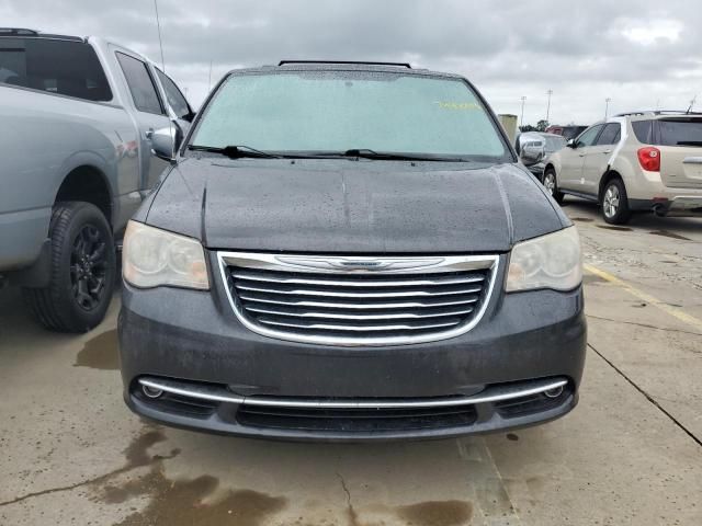 2012 Chrysler Town & Country Touring L