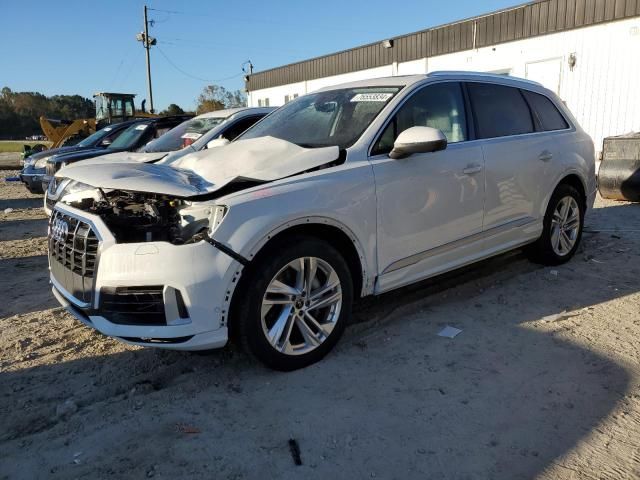 2023 Audi Q7 Premium Plus