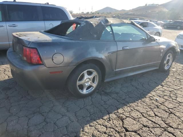 2004 Ford Mustang