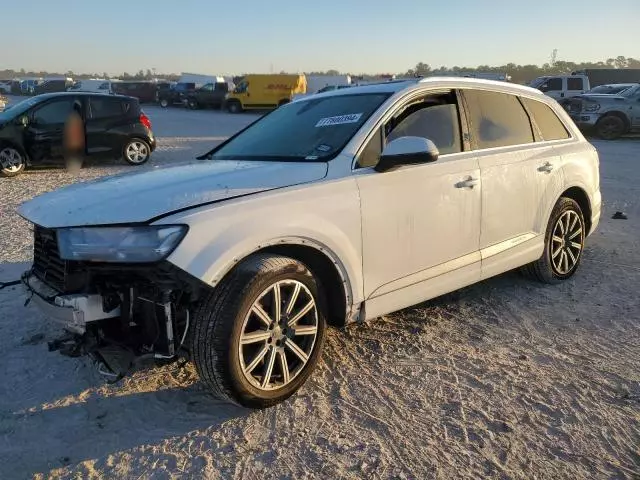 2019 Audi Q7 Premium Plus