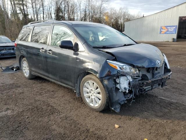 2016 Toyota Sienna XLE