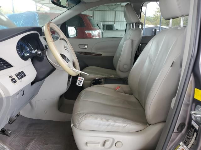 2011 Toyota Sienna XLE