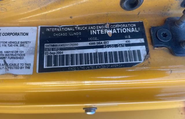 2005 International 4000 4300