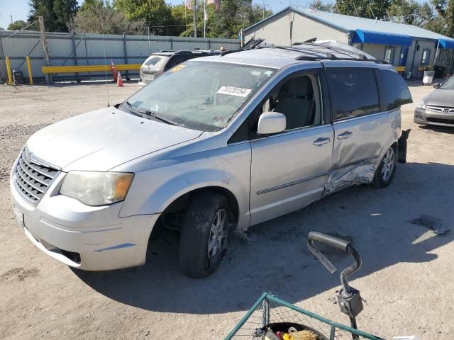 2010 Chrysler Town & Country Touring