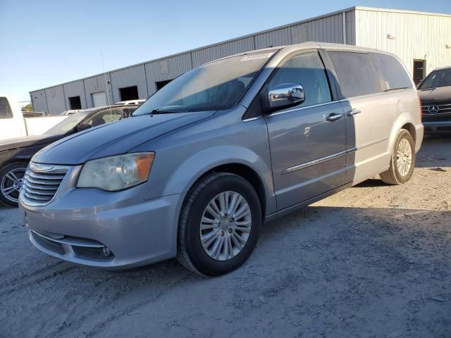 2013 Chrysler Town & Country Limited