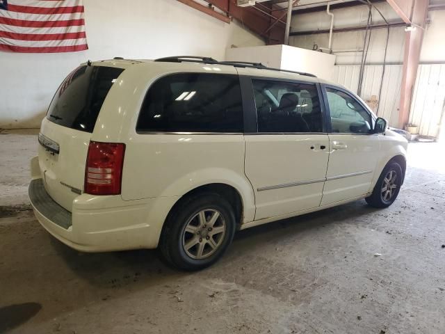 2009 Chrysler Town & Country Touring