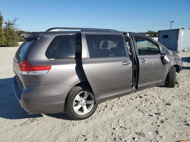 2012 Toyota Sienna LE