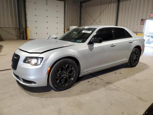 2019 Chrysler 300 Touring