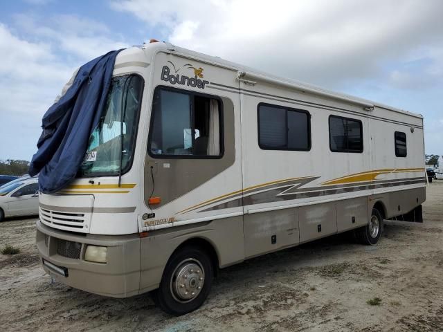 2003 Fleetwood 2003 Workhorse Custom Chassis Motorhome Chassis W2