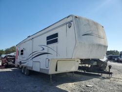 Camiones reportados por vandalismo a la venta en subasta: 2001 Sign 5th Wheel