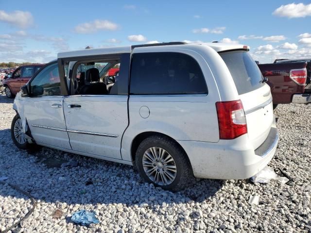 2015 Chrysler Town & Country Touring L