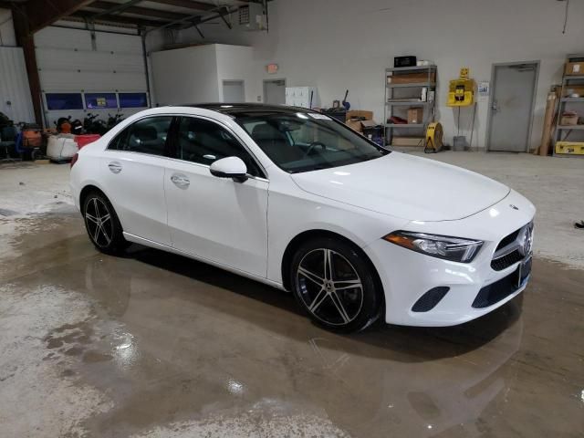 2019 Mercedes-Benz A 220