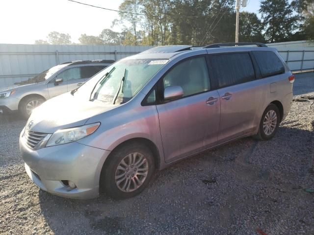 2014 Toyota Sienna XLE