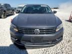 2016 Volkswagen Passat SE