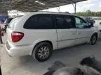 2005 Chrysler Town & Country Touring