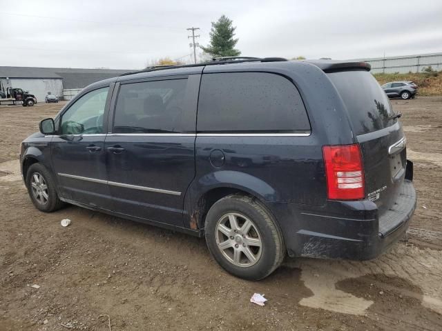 2010 Chrysler Town & Country Touring