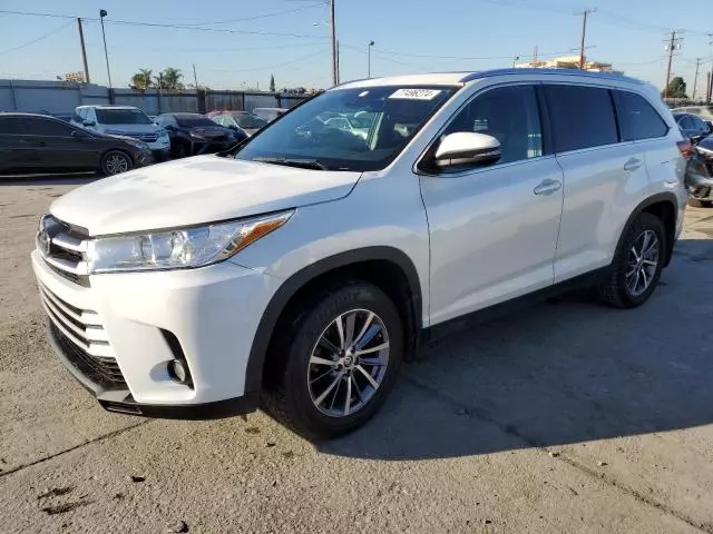 2019 Toyota Highlander SE