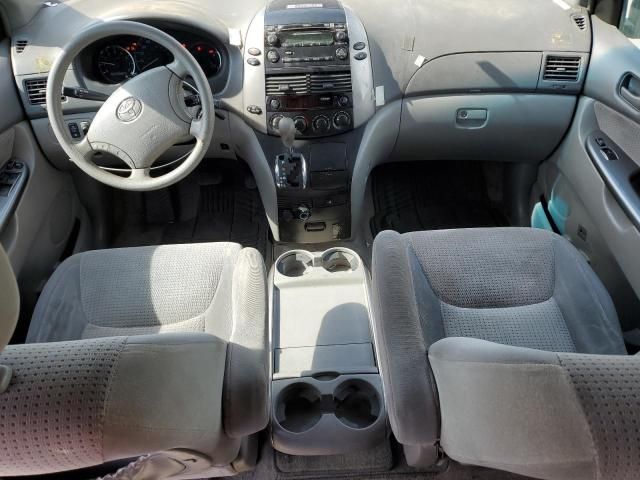 2006 Toyota Sienna CE