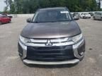 2016 Mitsubishi Outlander SE