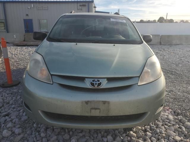 2009 Toyota Sienna CE