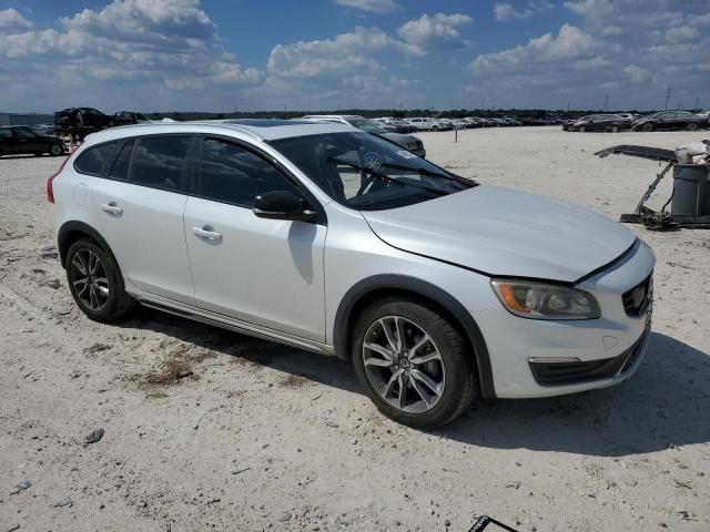 2016 Volvo V60 Cross Country Premier