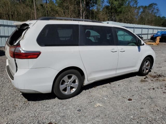 2015 Toyota Sienna LE