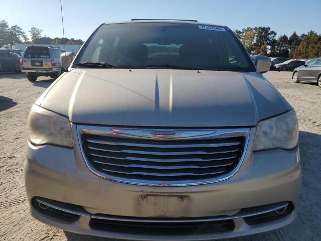 2013 Chrysler Town & Country Touring