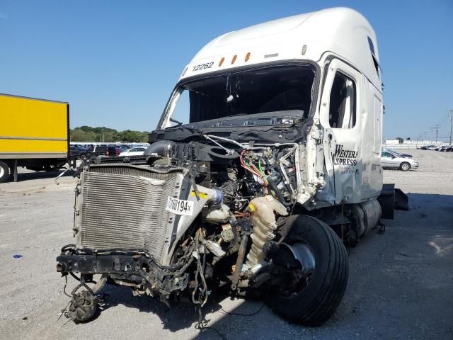 2022 Freightliner Cascadia 126