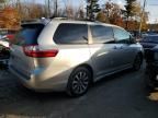 2019 Toyota Sienna XLE