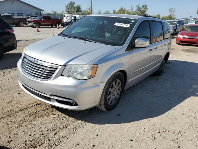 2011 Chrysler Town & Country Touring L