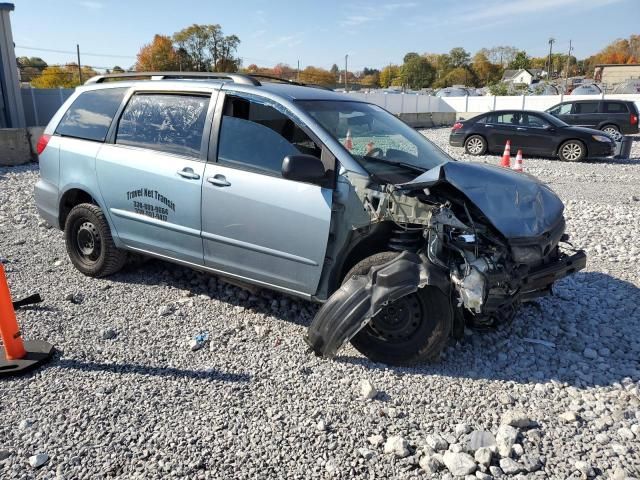 2010 Toyota Sienna CE