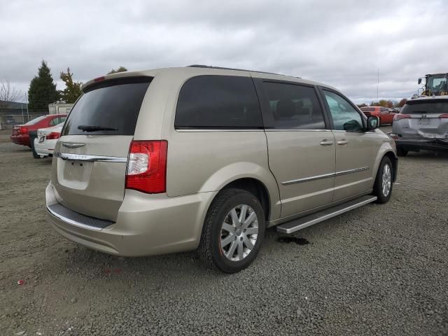 2016 Chrysler Town & Country Touring