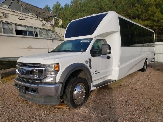 2020 Ford F550 Super Duty Bus