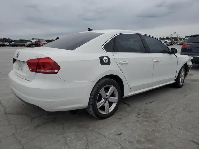 2013 Volkswagen Passat SE