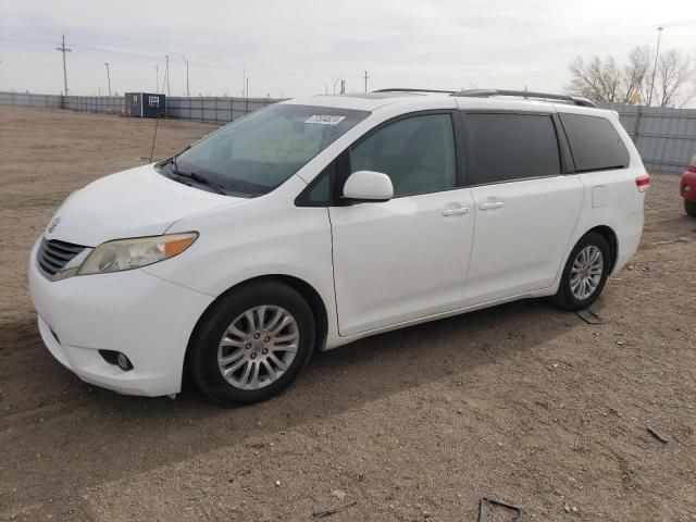 2011 Toyota Sienna XLE