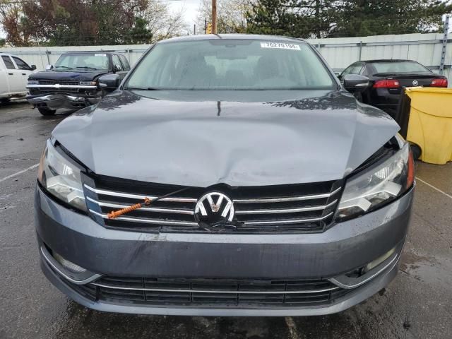 2013 Volkswagen Passat SEL