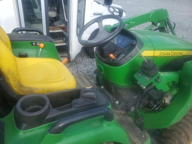 2022 John Deere 3038E