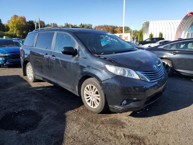 2016 Toyota Sienna XLE