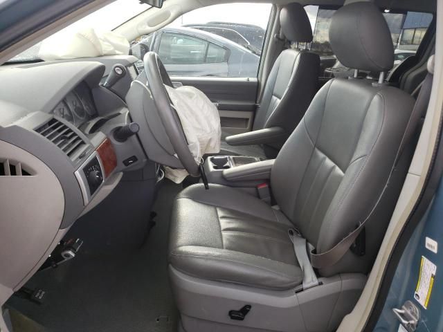 2008 Chrysler Town & Country Touring