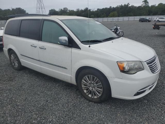 2015 Chrysler Town & Country Touring L