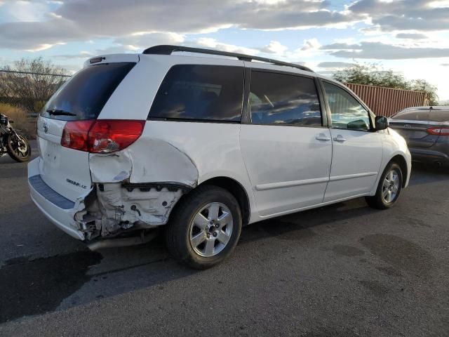 2006 Toyota Sienna CE