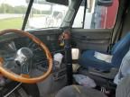 2006 Freightliner Conventional Columbia