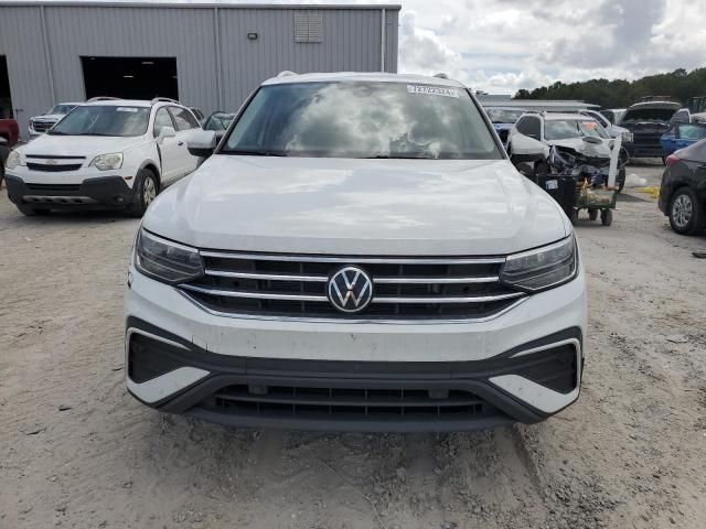 2022 Volkswagen Tiguan SE