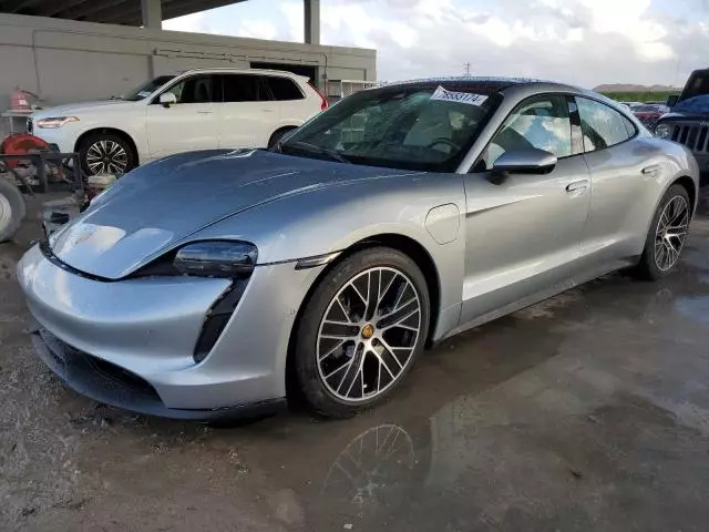 2023 Porsche Taycan