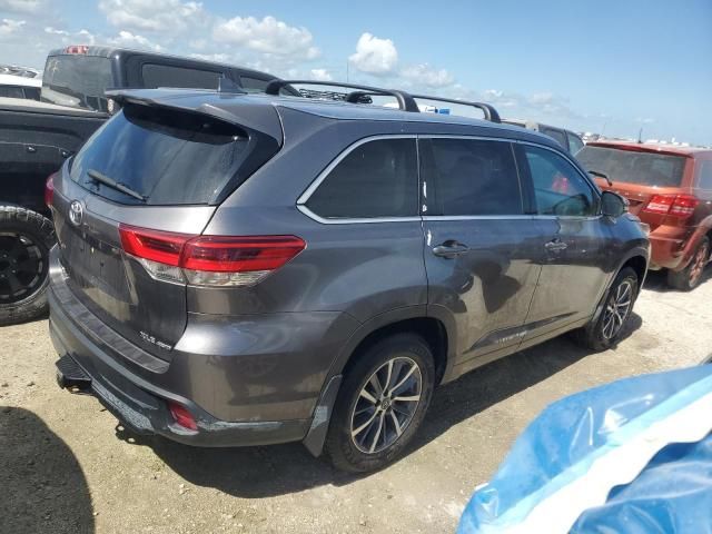 2018 Toyota Highlander SE